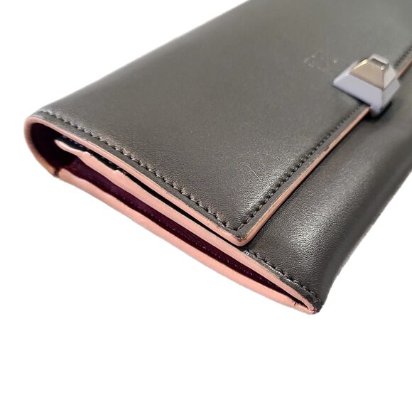 Fendi (Authentic) Gray Leather FF Baguette Long Fold-over Wallet w/ Pink Trim - Picture 4 of 12